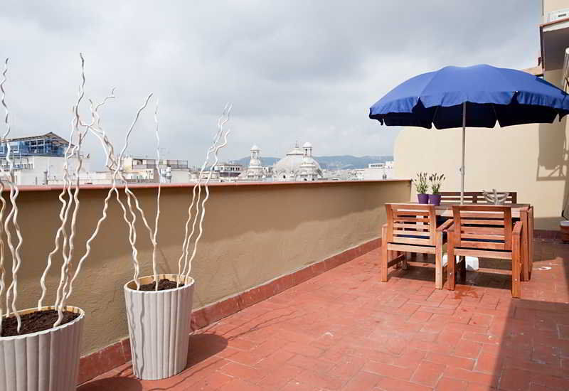 Rent Top Apartments near Plaza de Cataluña Barcelona Exterior foto