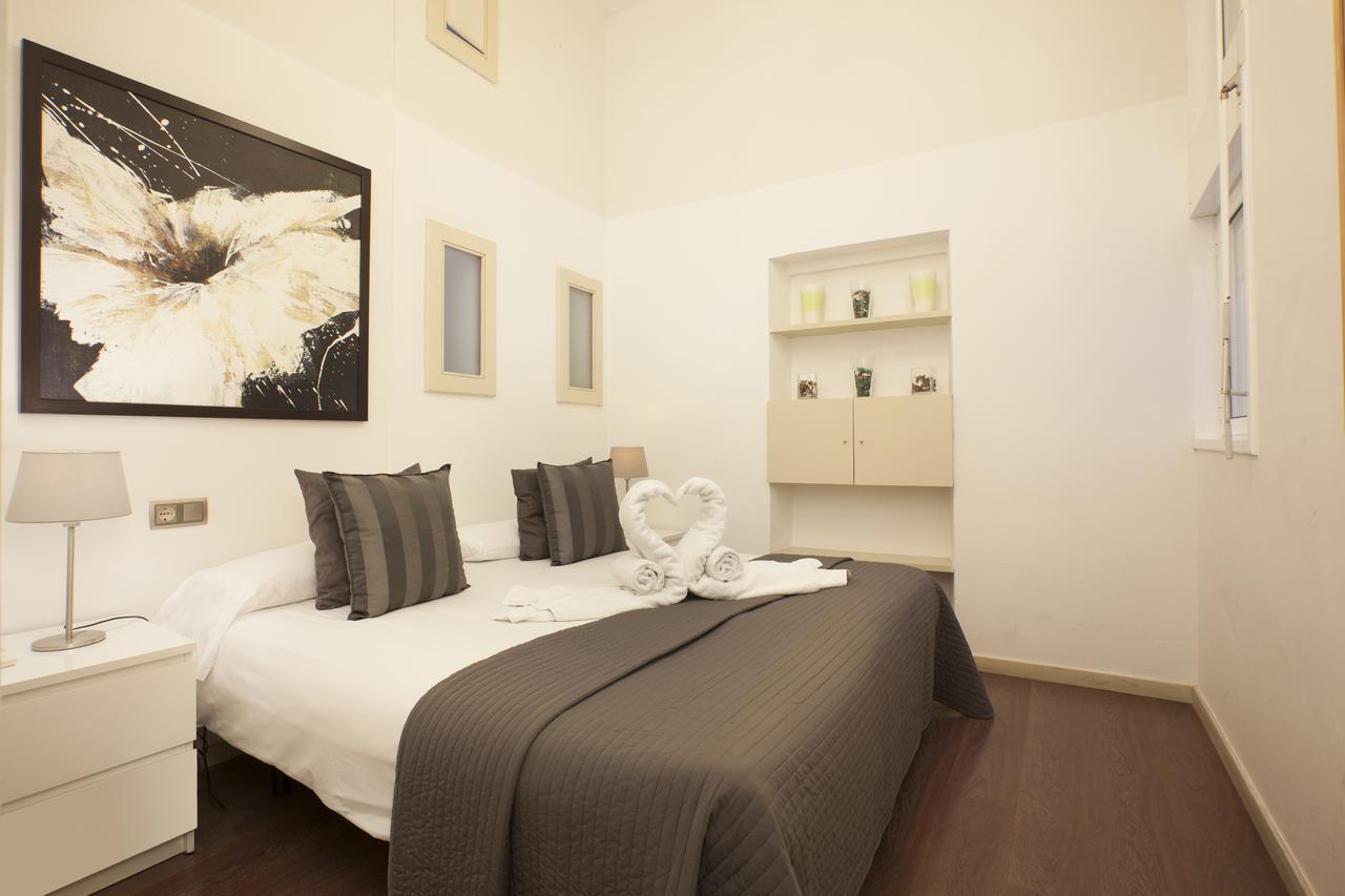 Rent Top Apartments near Plaza de Cataluña Barcelona Exterior foto