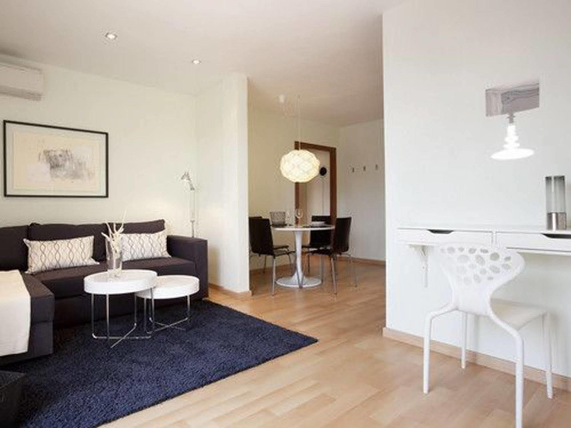 Rent Top Apartments near Plaza de Cataluña Barcelona Exterior foto