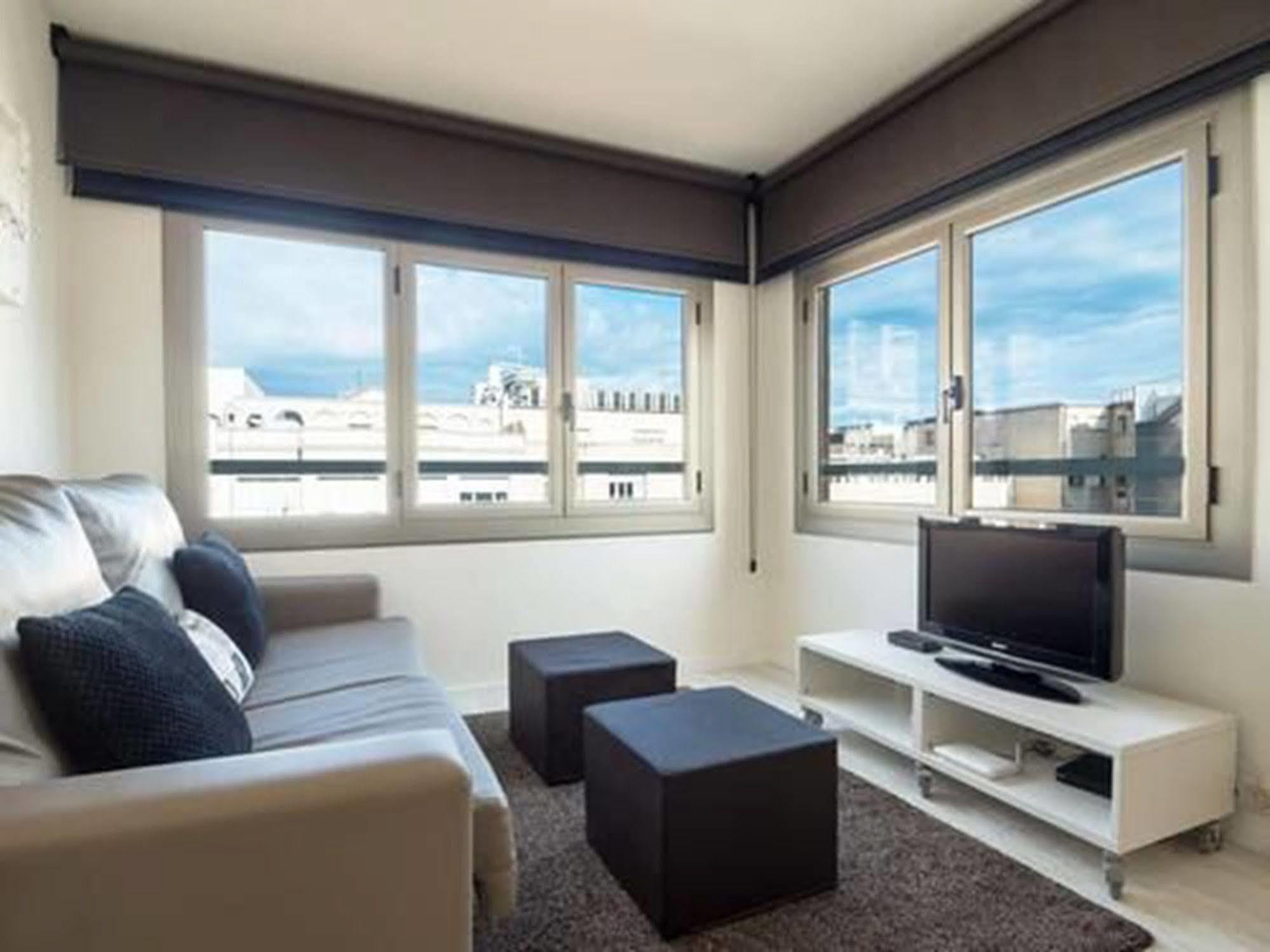 Rent Top Apartments near Plaza de Cataluña Barcelona Exterior foto