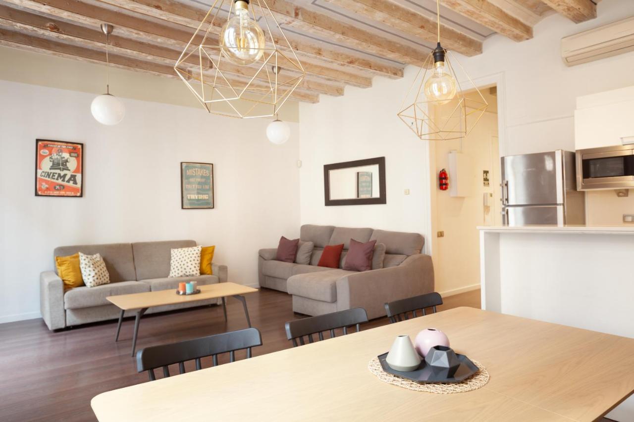 Rent Top Apartments near Plaza de Cataluña Barcelona Exterior foto